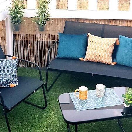 Le Chat Bleu - 26M2- Terrasse Sur Les Toits - Wi-Fi أميا المظهر الخارجي الصورة